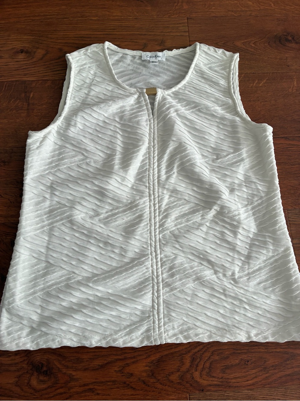 New Calvin Klein sleeveless textured blouse size XL